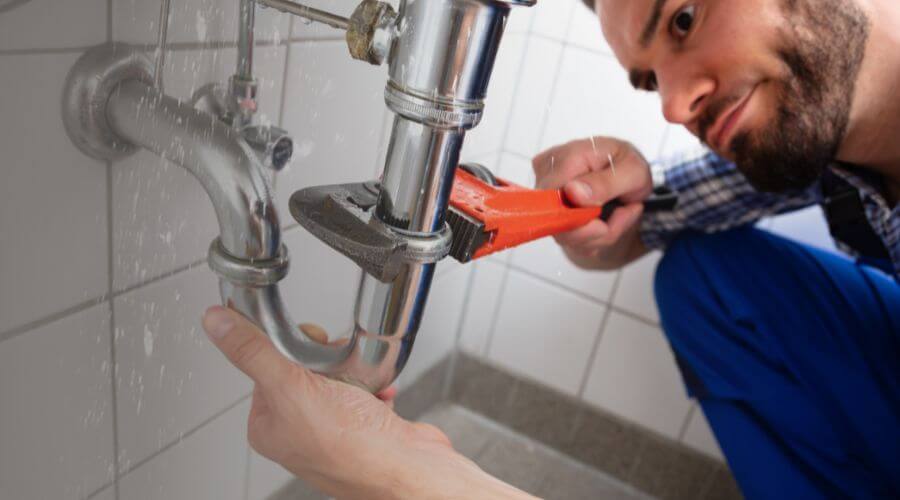 Professional tankless water heater installation in Tunas, MO